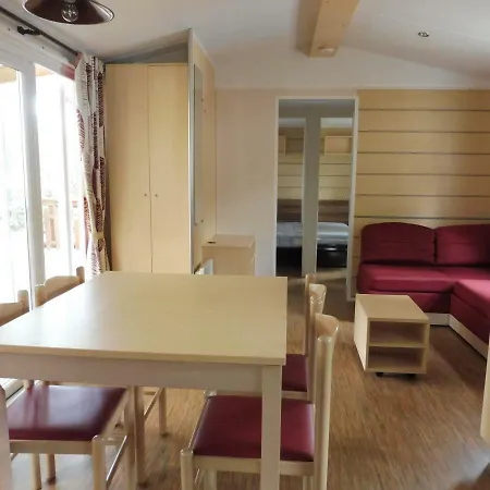 Mobile Bois Dormant Camping 4*