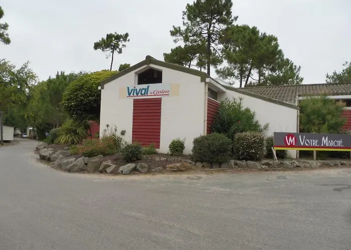 Mobile Bois Dormant 4*